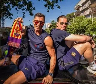 Lewandowski y Szczesny, el clan polaco, lideran la rúa del Barça