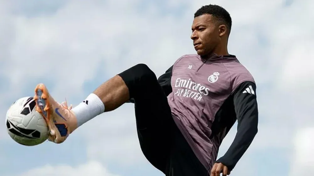 Mbappé, en el entrenamiento clave para saber si estará en el Clásico